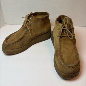 Vintage Lower East Side tan suede leather lace-up wallabees ankle boots size 9